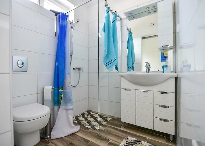 In With Terrace, Air Conditioning, Wi-fi, Washing Machine Appartement