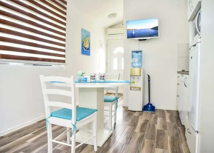 In With Terrace, Air Conditioning, Wi-fi, Washing Machine * Vir