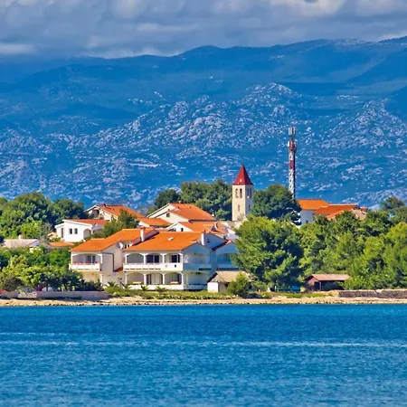 In With Terrace, Air Conditioning, Wi-fi, Washing Machine Appartement *