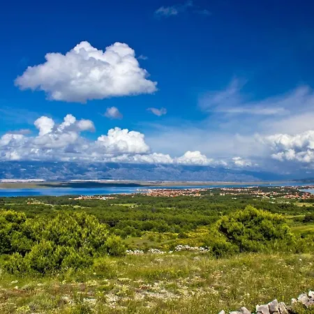 Appartement In With Terrace, Air Conditioning, Wi-fi, Washing Machine