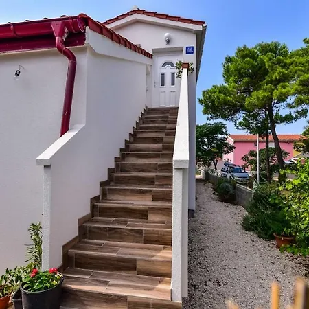 In With Terrace, Air Conditioning, Wi-fi, Washing Machine Apartment *