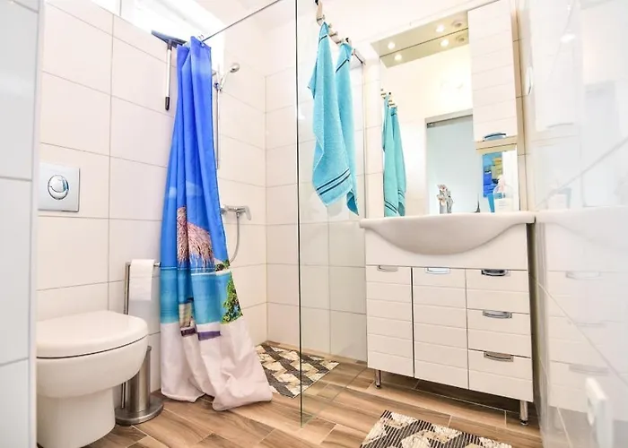 Appartamento In With Terrace, Air Conditioning, Wi-fi, Washing Machine *